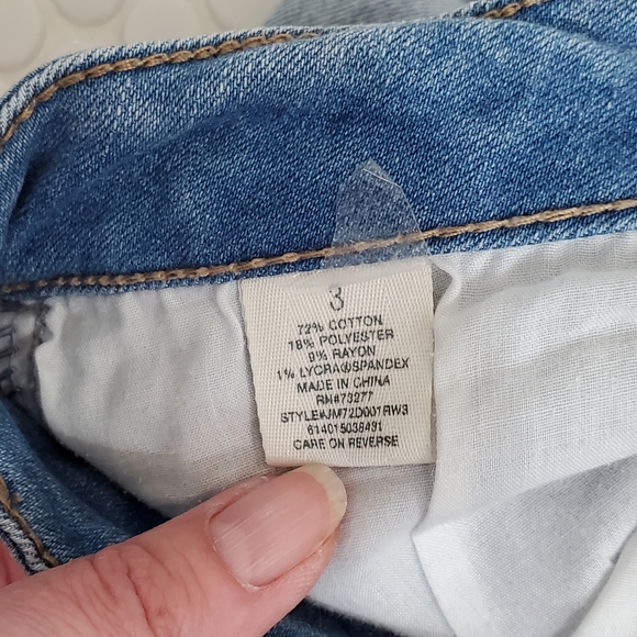 Stretch Denim shorts - Picture 3 of 3